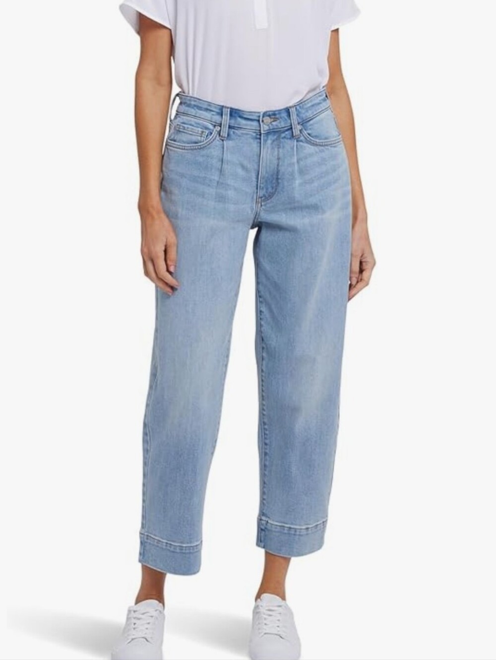 Light Wash Straight Crop Jeans - Women
